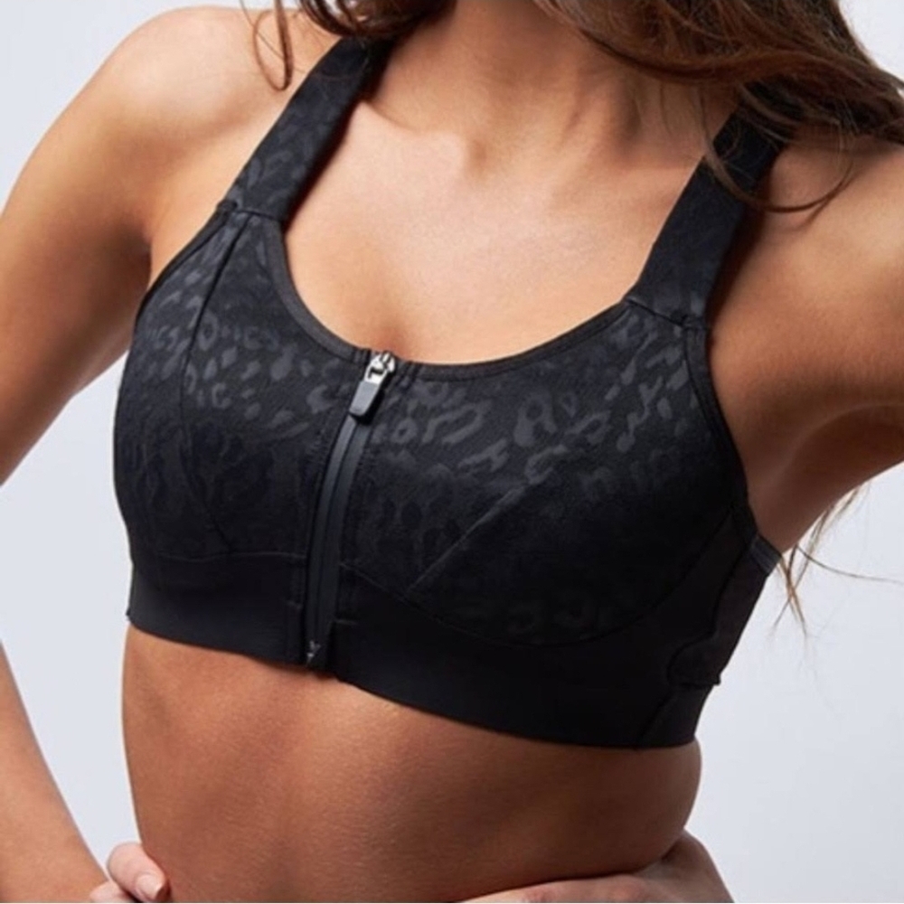 Knockout By Victoria's Secret Black Animal Print Sports Bra (34C)